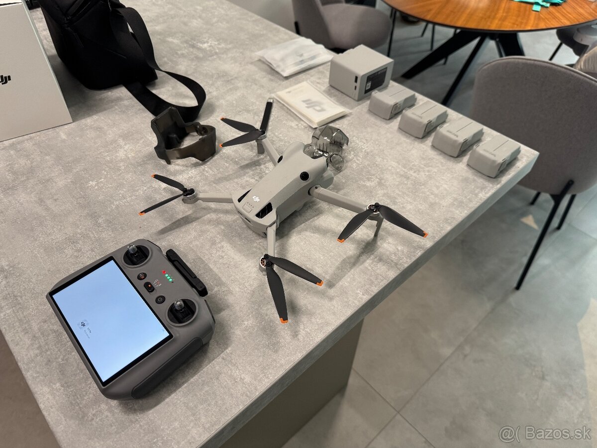 DJI Mini 4 Pro Fly More Combo/ 5x batéria/ 5mesiacov