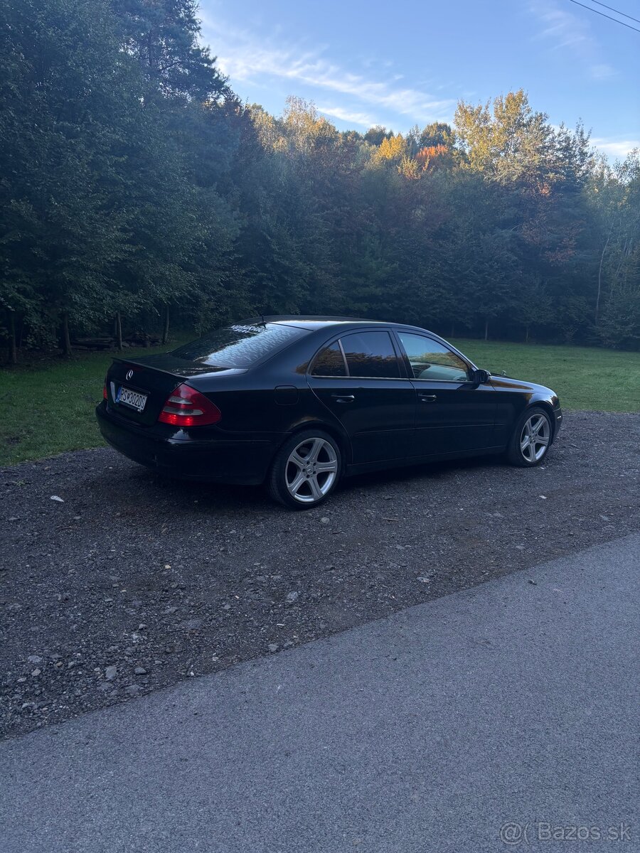 Mercedes-Benz E 220 CDI W211