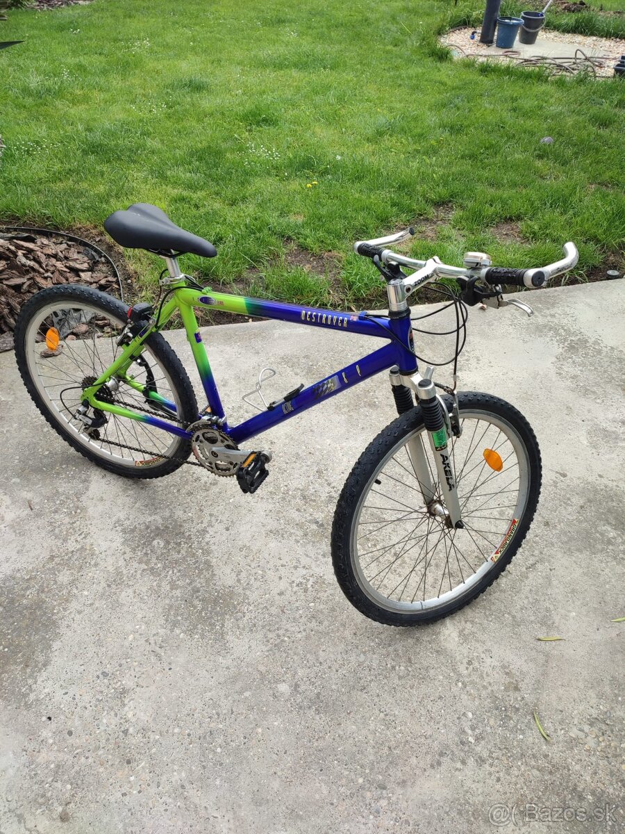 trekový bicykel od fy SUPERIOR