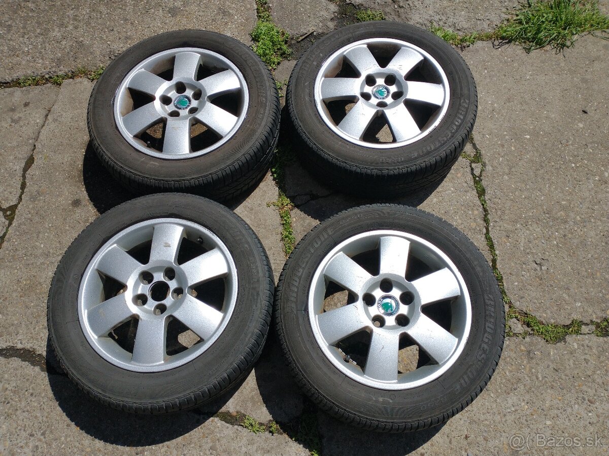 Predam orig r15 alu skoda fabia roomster 195/55 r15