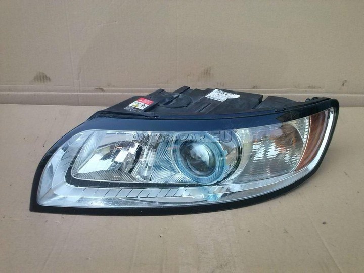 2x xenónové svetlá volvo s40 v50 c30