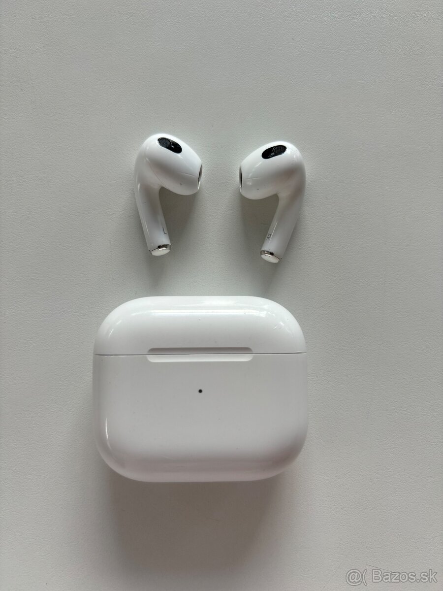 Apple AirPods 3. Generácie