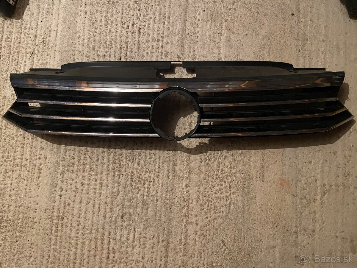 Passat B8 Maska