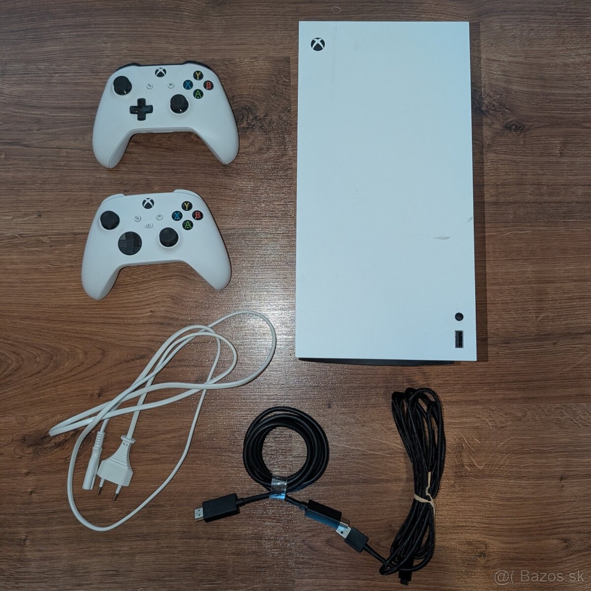 Xbox Series X 1TB digitálna verzia + 2 ovládače