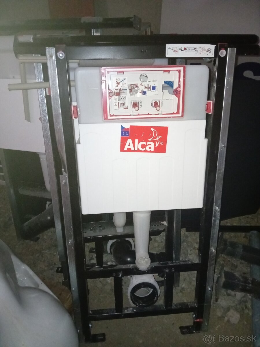 Zabudované WC ALCA