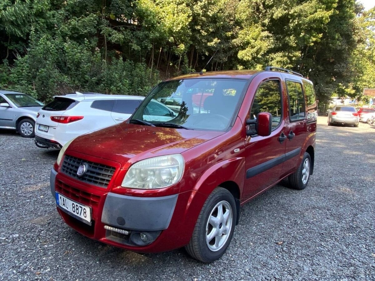 Fiat Doblo 1.3JTD 55kW 5 míst klimatizace tažné 154tkm 2009