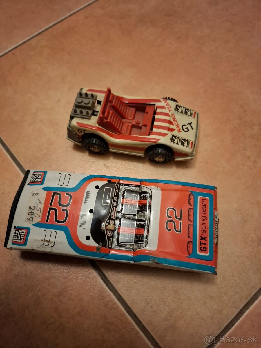 Staré autíčka 2ks