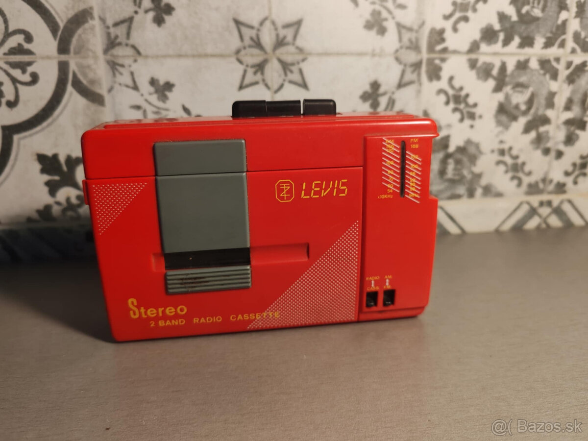 Retro walkman Levis