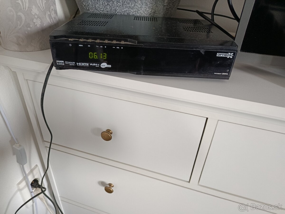 Satelitný prijímač