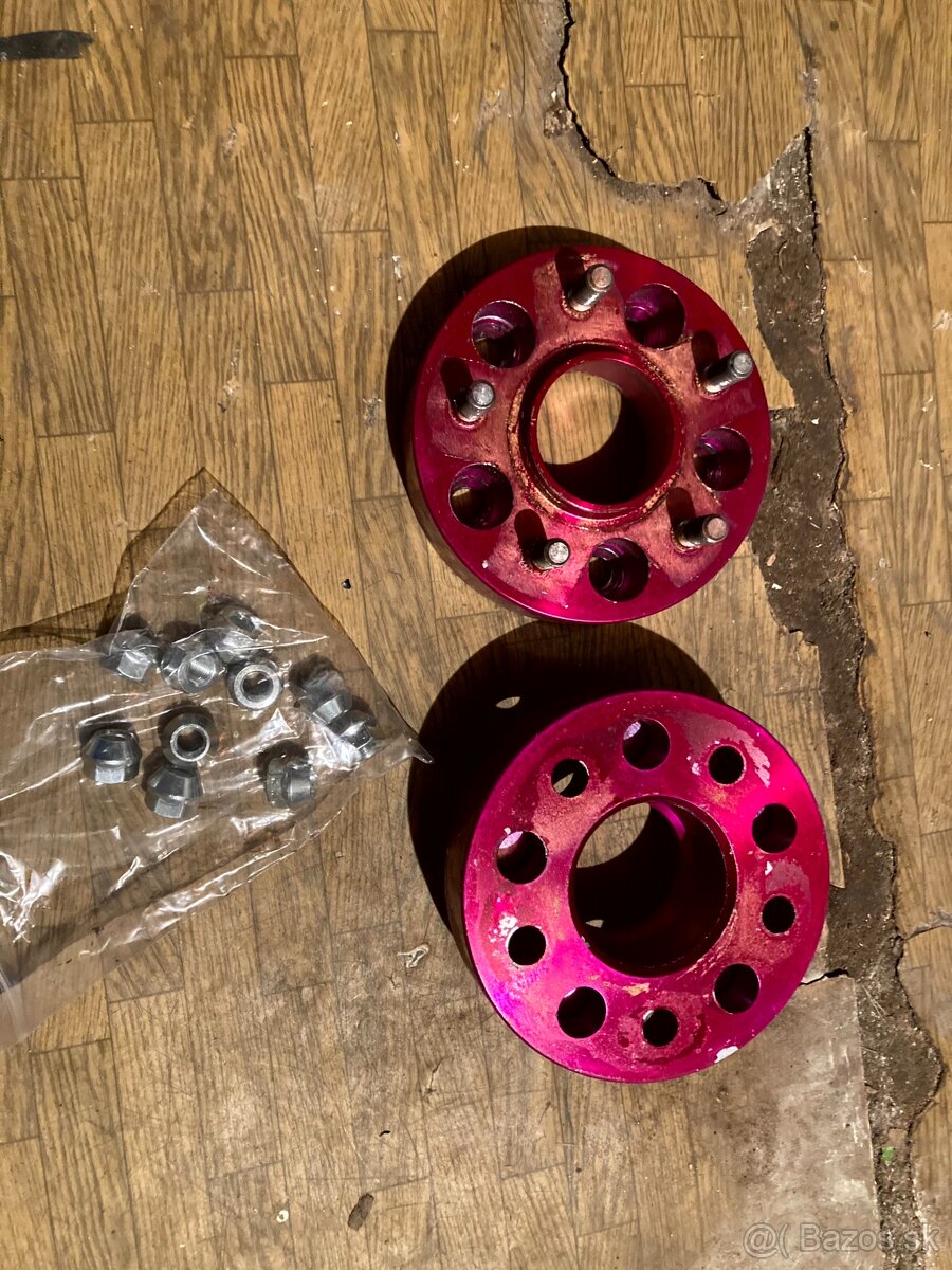 Podlozky pod kolesa 5x114.3 35mm