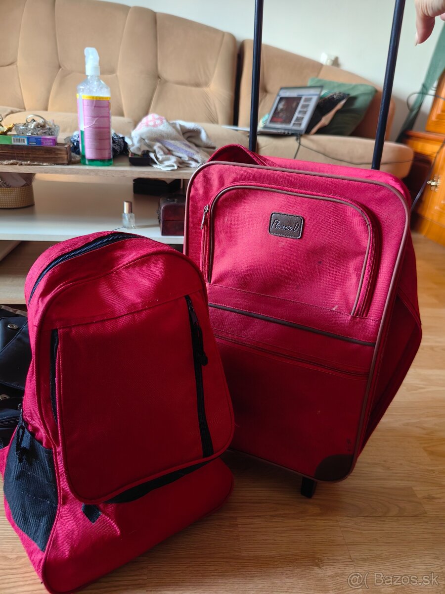 Batoh a cestovný kufor Florence D