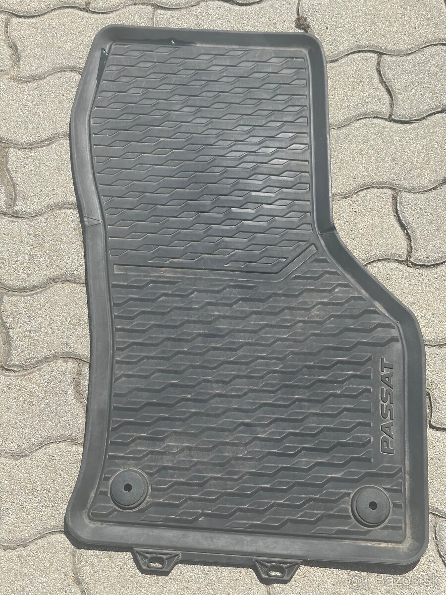 gumove koberceky VW Passat B8