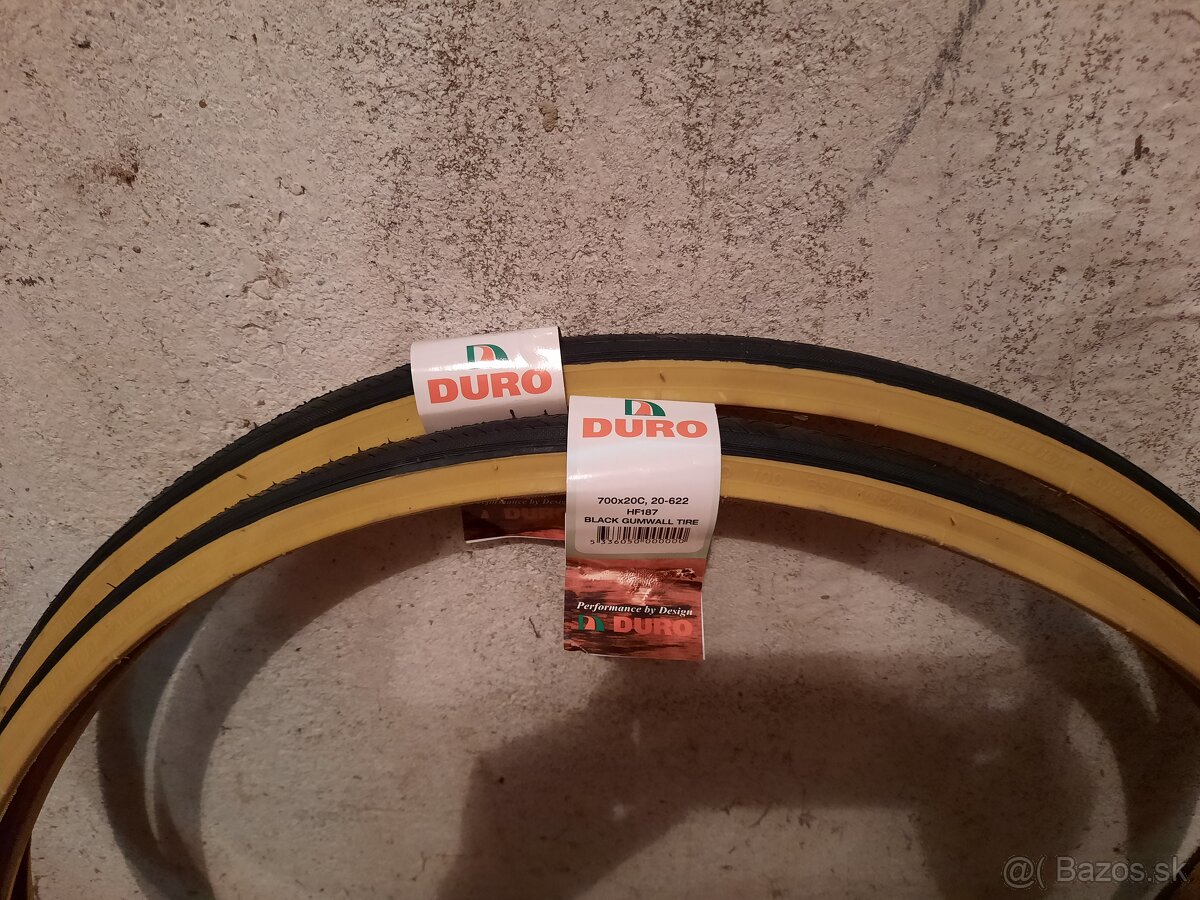 Plášte na cestný bicykel