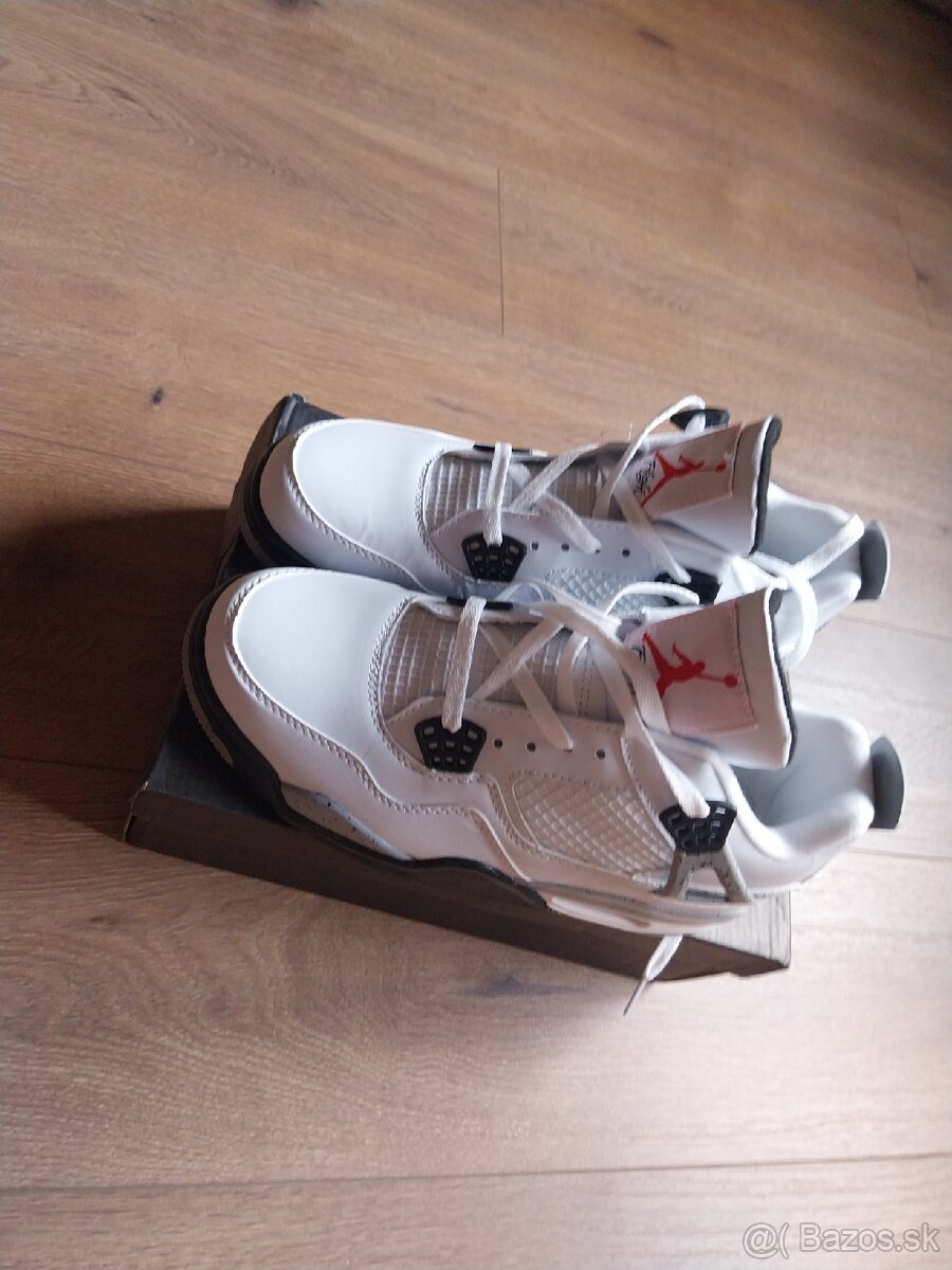 Jordan 4 wet cement Retro