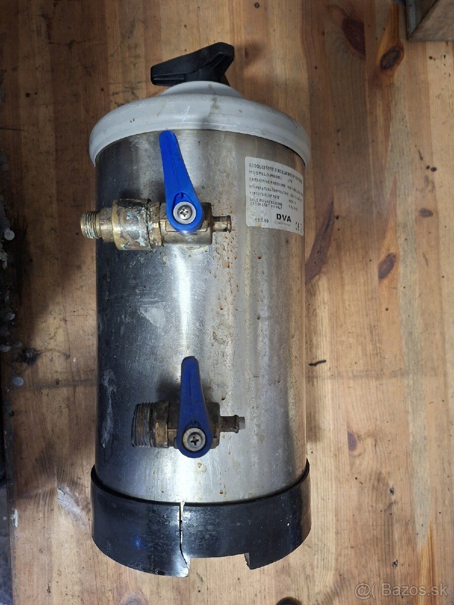 Zmäkčovací filter DVA LT8 – 8 litrov, nerezový, použitý