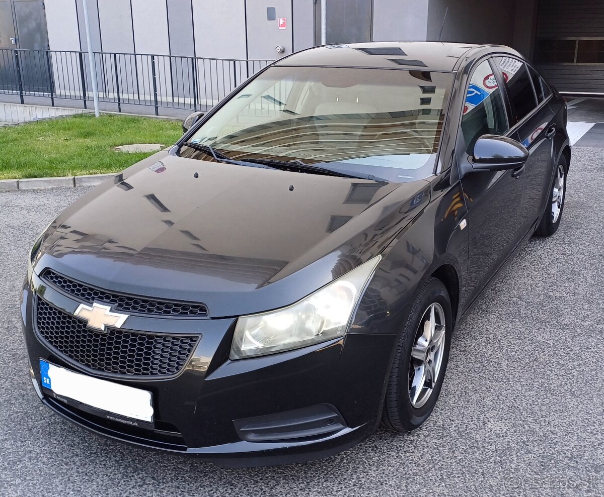 Chevrolet Cruze 1.6 16V 83kw Benzin r.v.2010