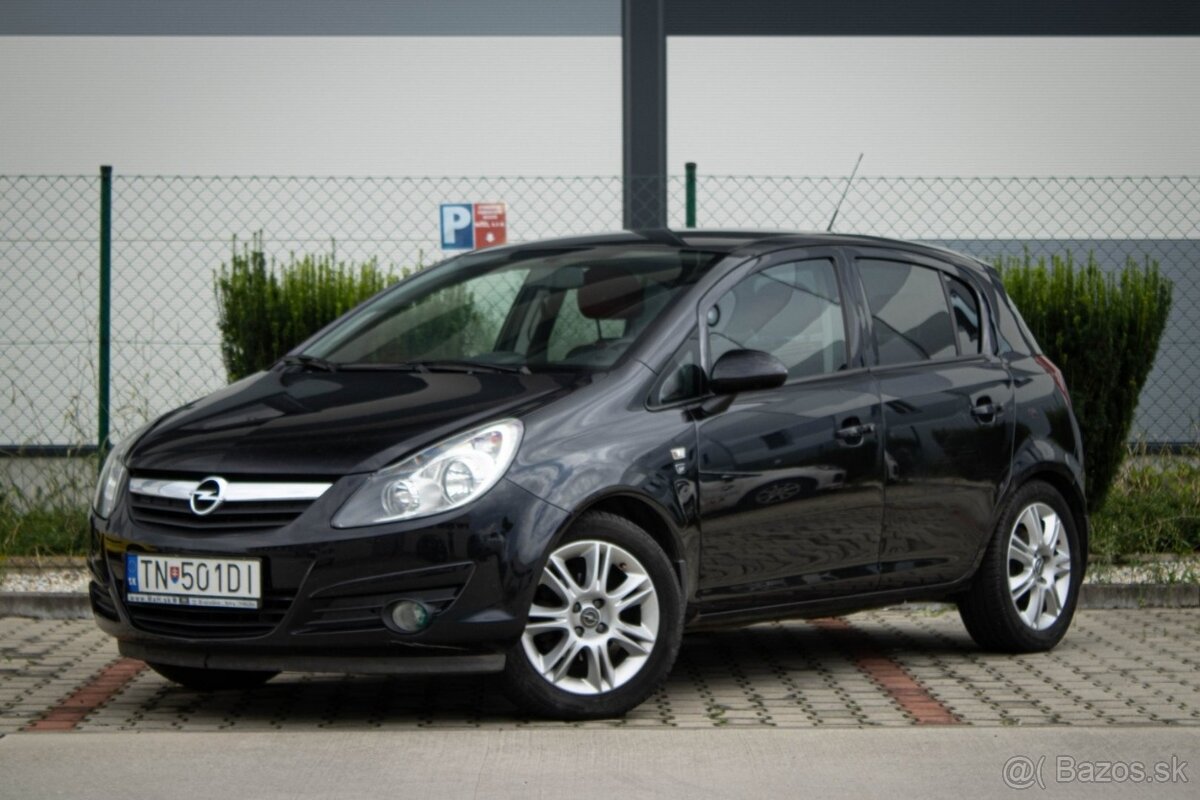 Opel Corsa 1.4 16V 74kw / SVK - 1.M / AJ NA SPLÁTKY /