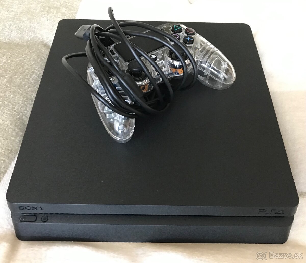 Ps4 slim 1tb 3 hry