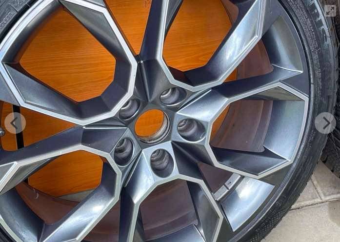 EXTREME GRAU  orig.skoda225 40 R19 5x112  7,5j x19 ET 51 VW 