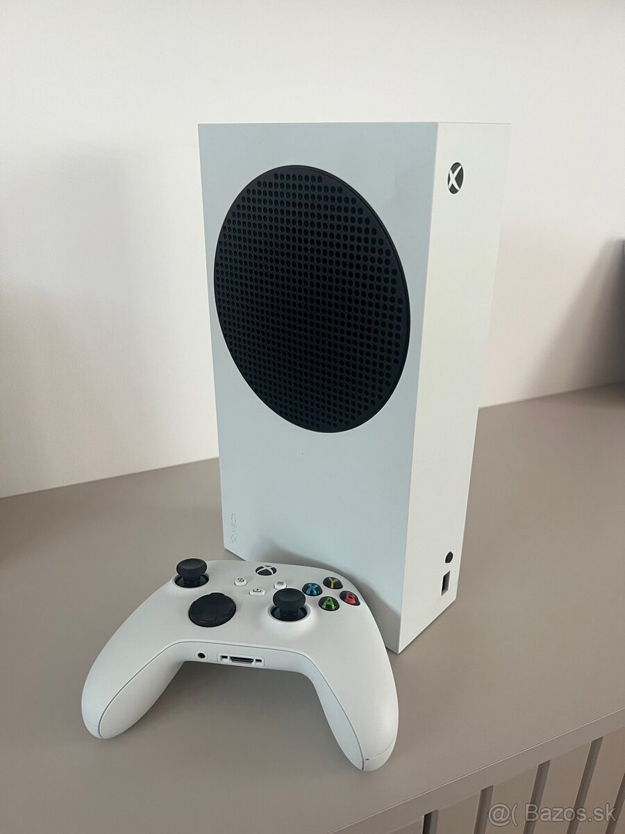 Xbox Series S 512 GB plne funkčný