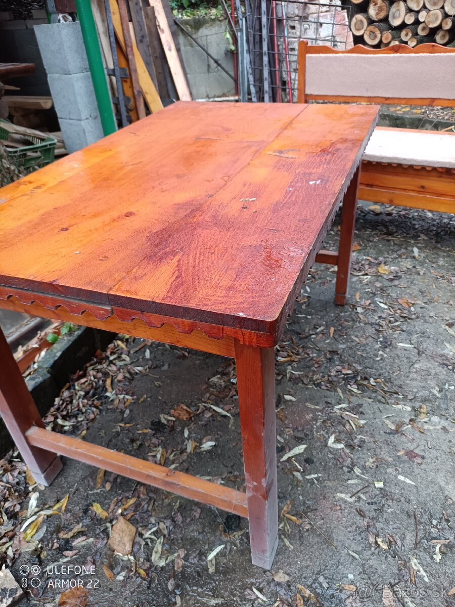 Predàm drevené stoly, lavičky, stoličky, poličky