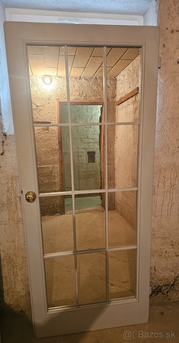 Izbové drevené dvere