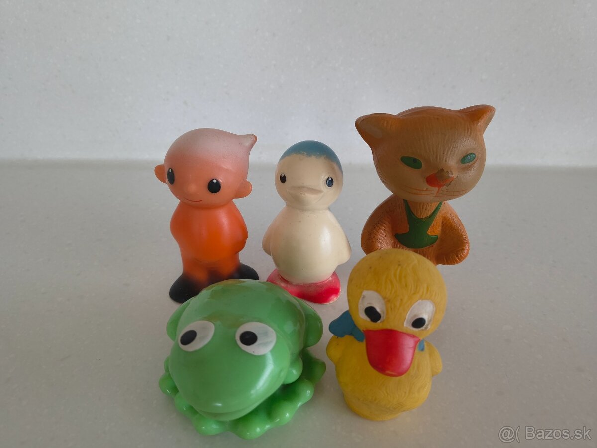 Staré gumené pískacie hračky