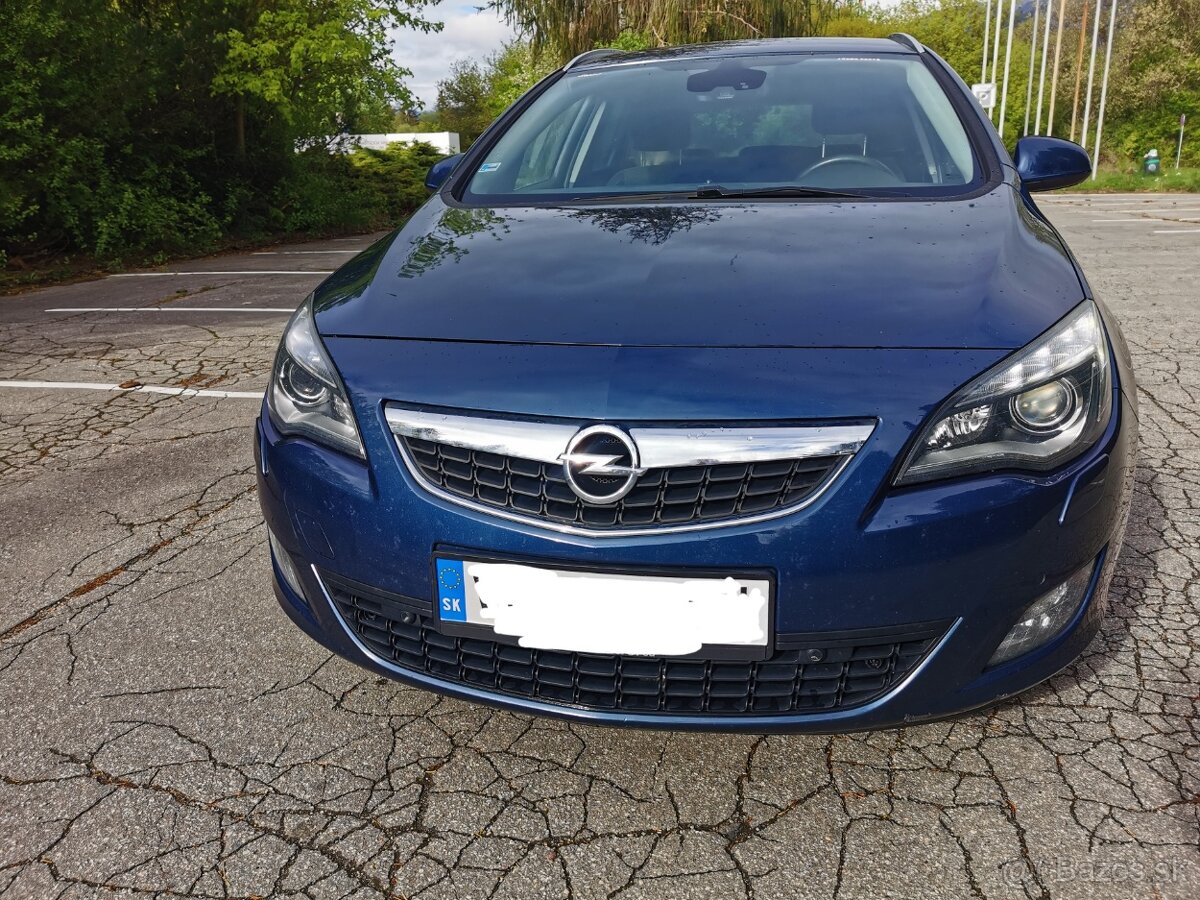 Astra J 81kw 1.7cdti Manuál M6 2012 178000km