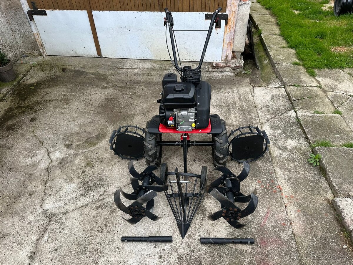 Kultivátor,malotraktor parohač