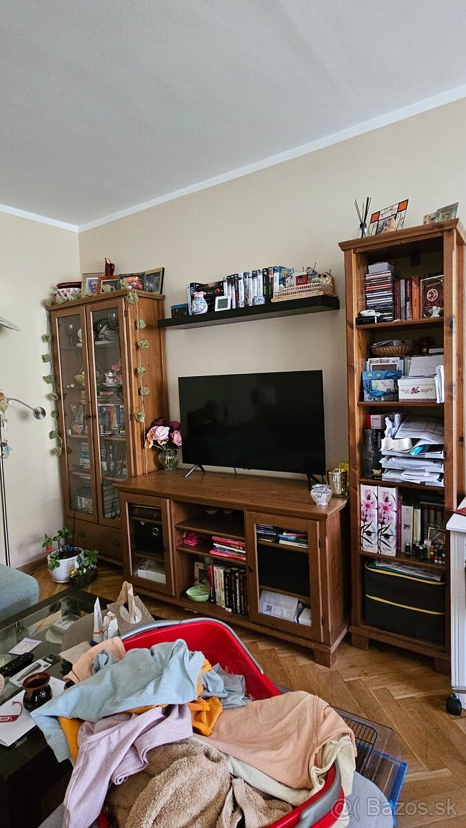 IKEA nábytok