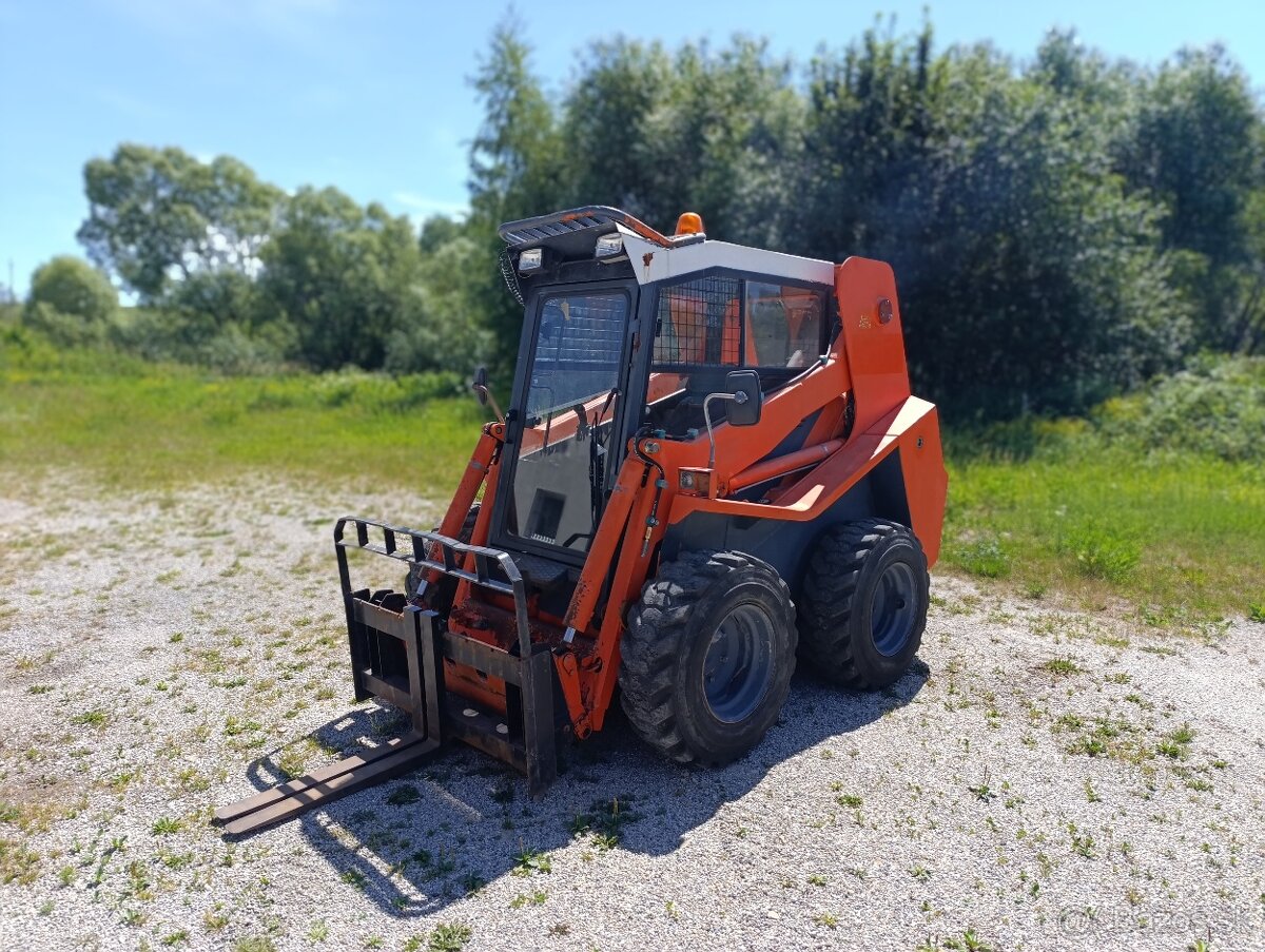 Locust 903 s TP a SPZ