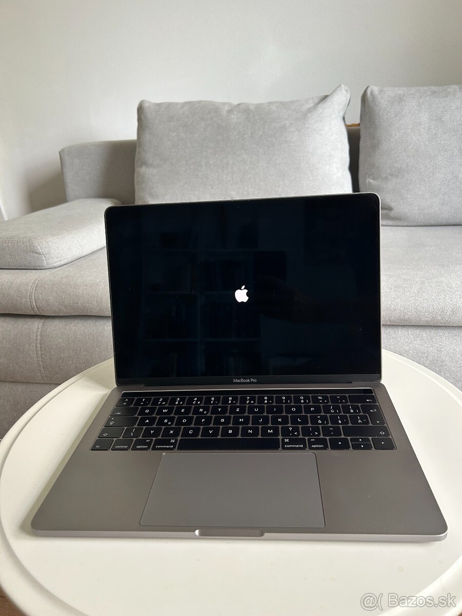 Predám Apple MacBook Pro (13-inch, 2016) s TouchBar-om
