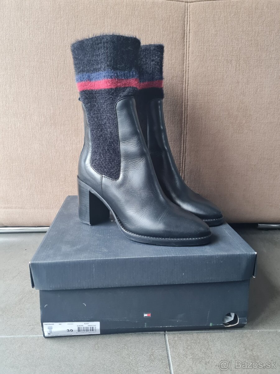 Tommy Hilfiger kotničky - veľkosť 39