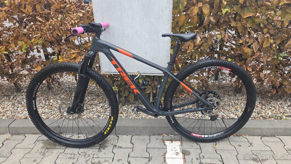 Trek procaliber 9.7 veľkosť 17.5 (M) , karbon