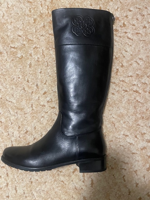 krásné dámske čižmy