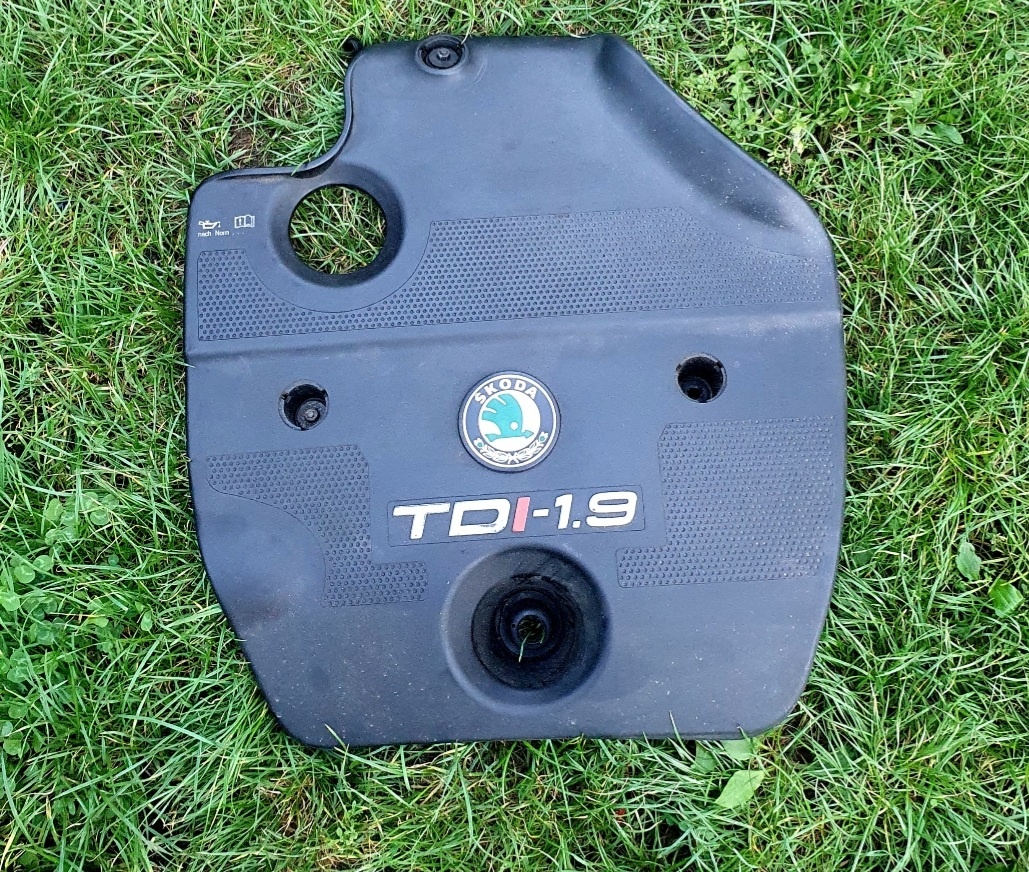 Kryt motora octavia 1  1.9tdi