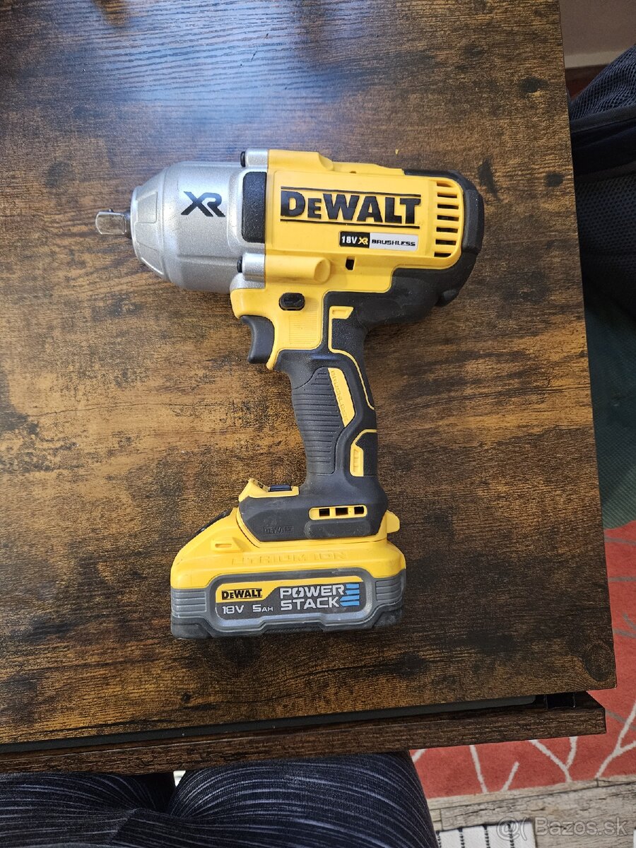 Dewalt