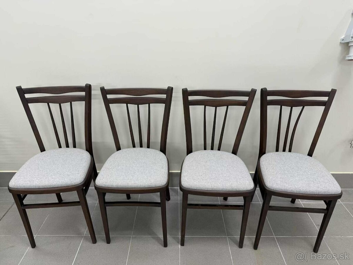 Predám 4× jedálenské drevené stoličky – veľmi pekné, pevné