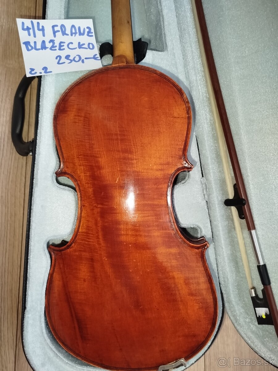 4/4 staré husle
