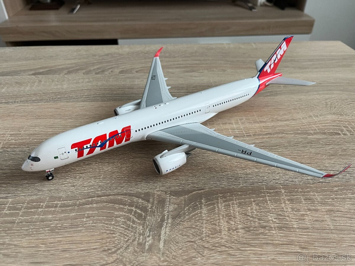 Model lietadla A350 v mierke 1/200