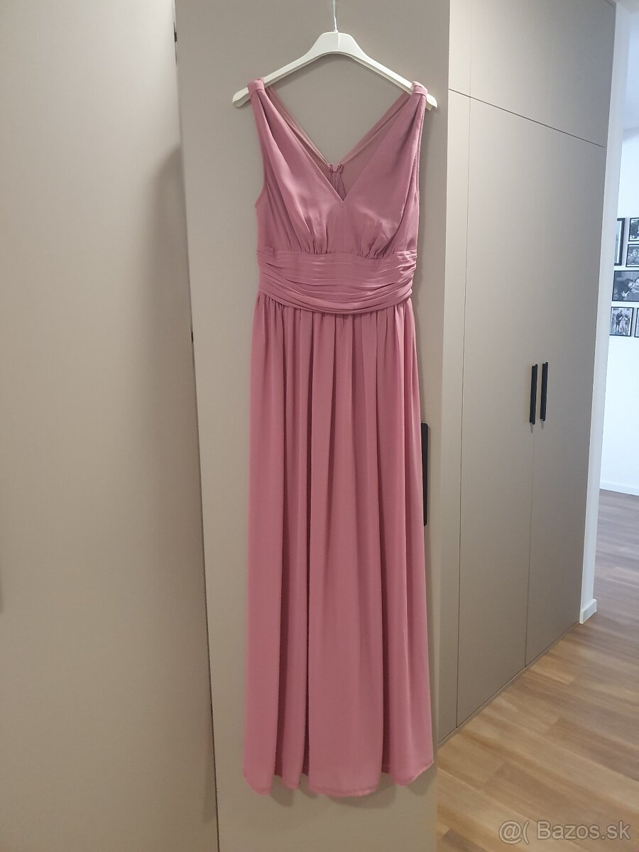 rôzne spoločenské šaty S a M