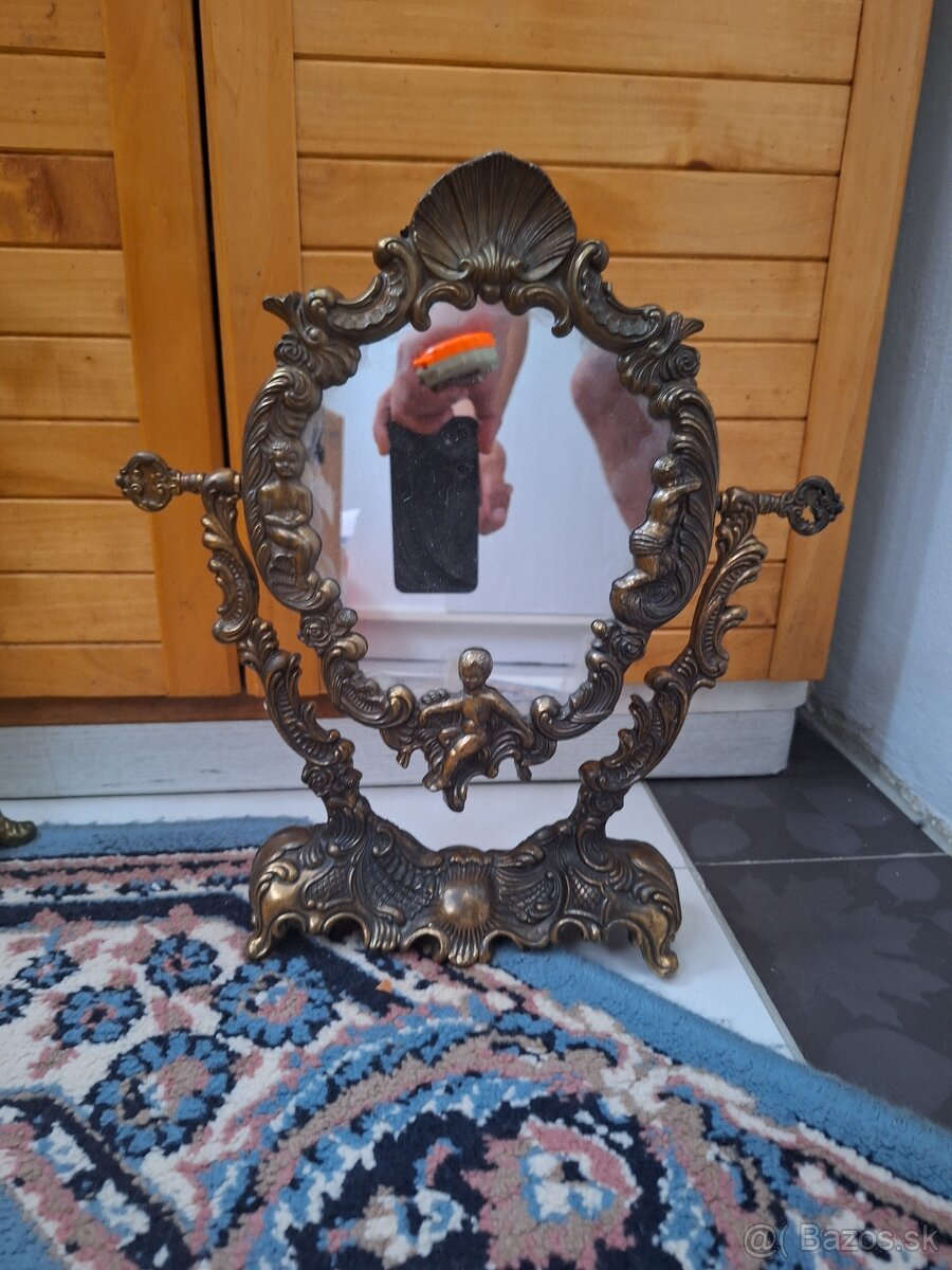 Starozitne komodove zrkadlo
