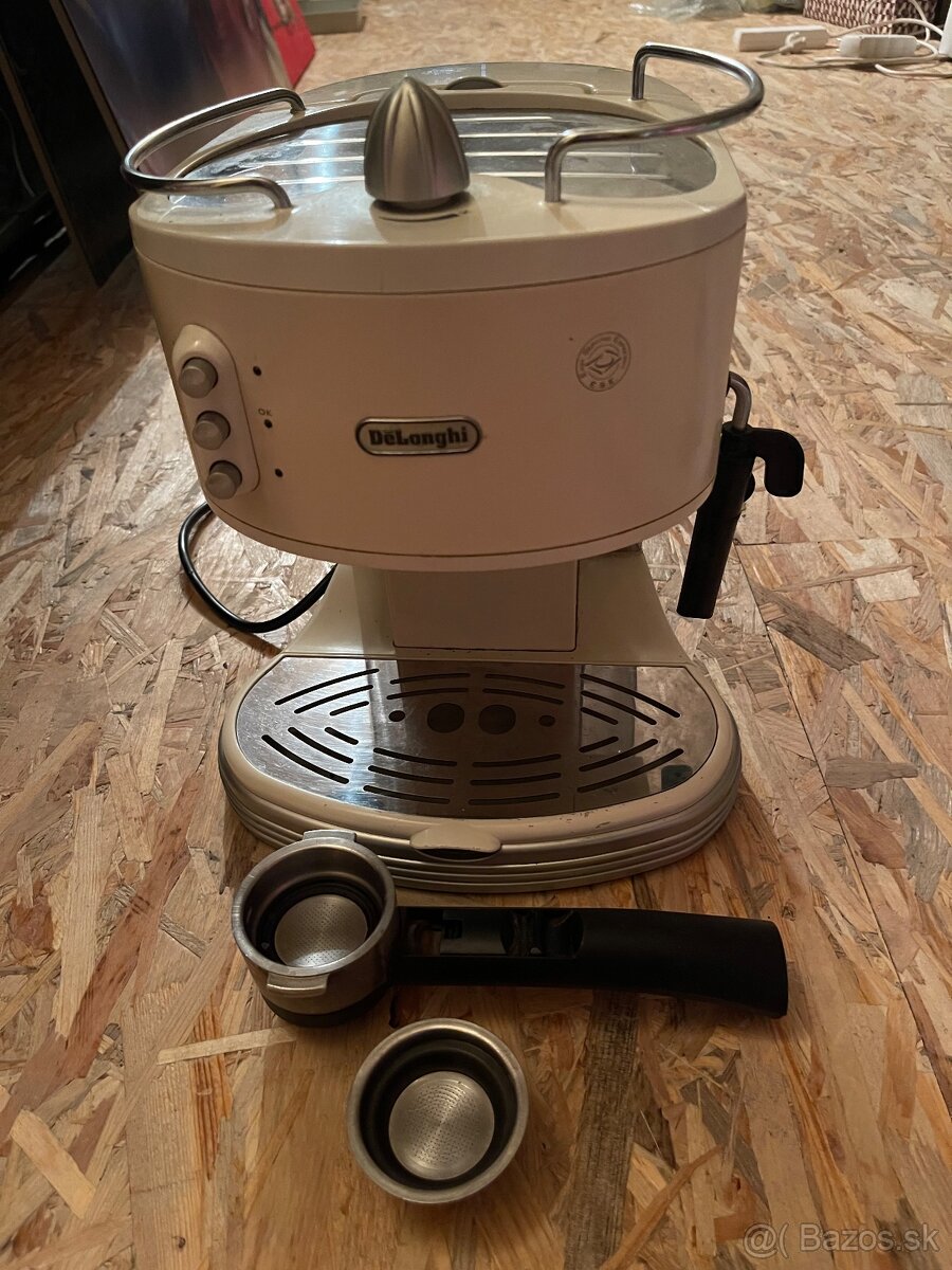 Kávovar Delonghi