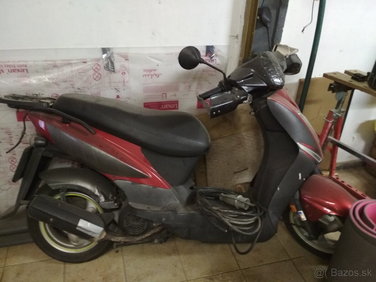 Skúter Kymco Agility 125