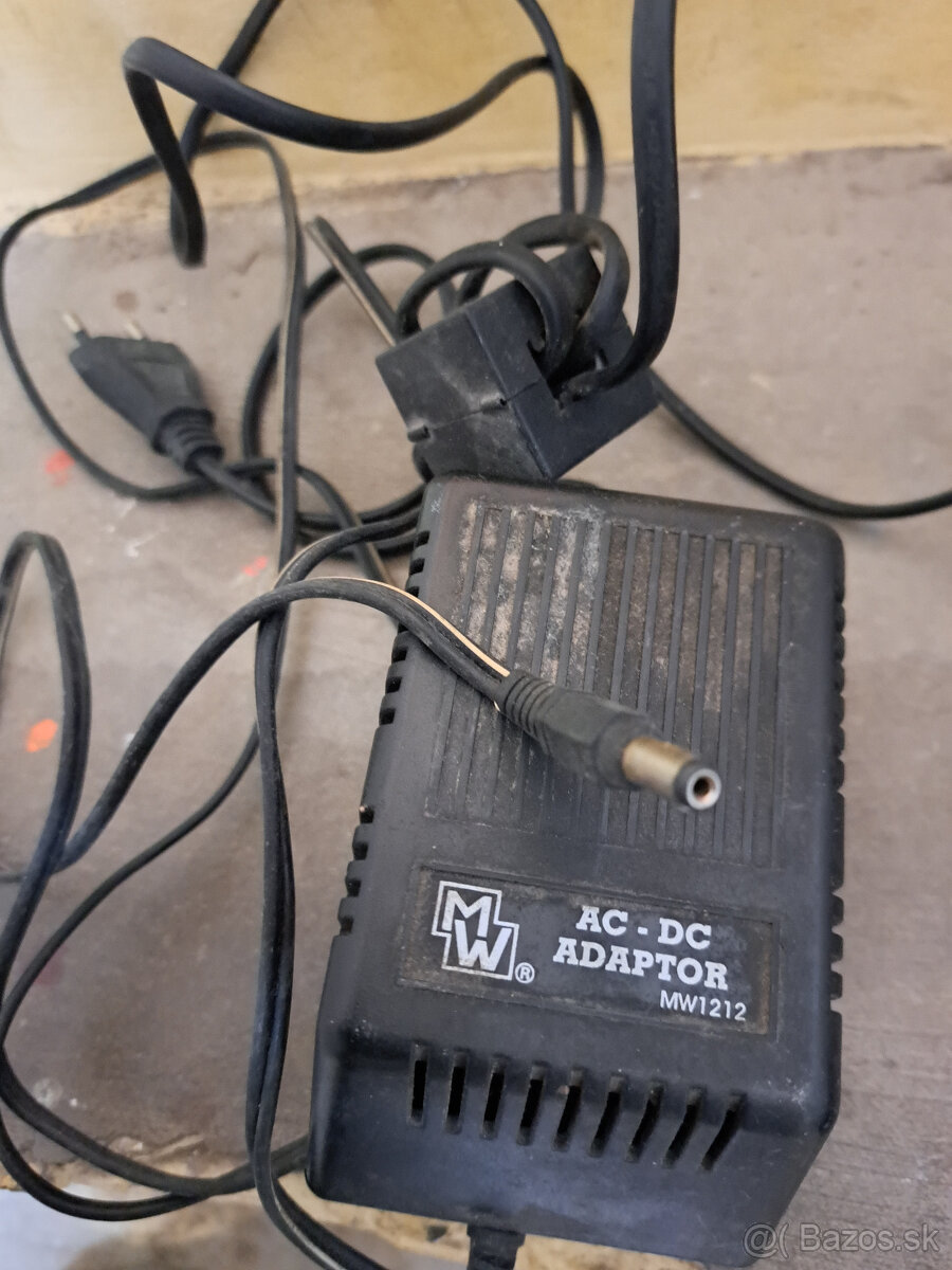 Adaptér 12v 27.4w