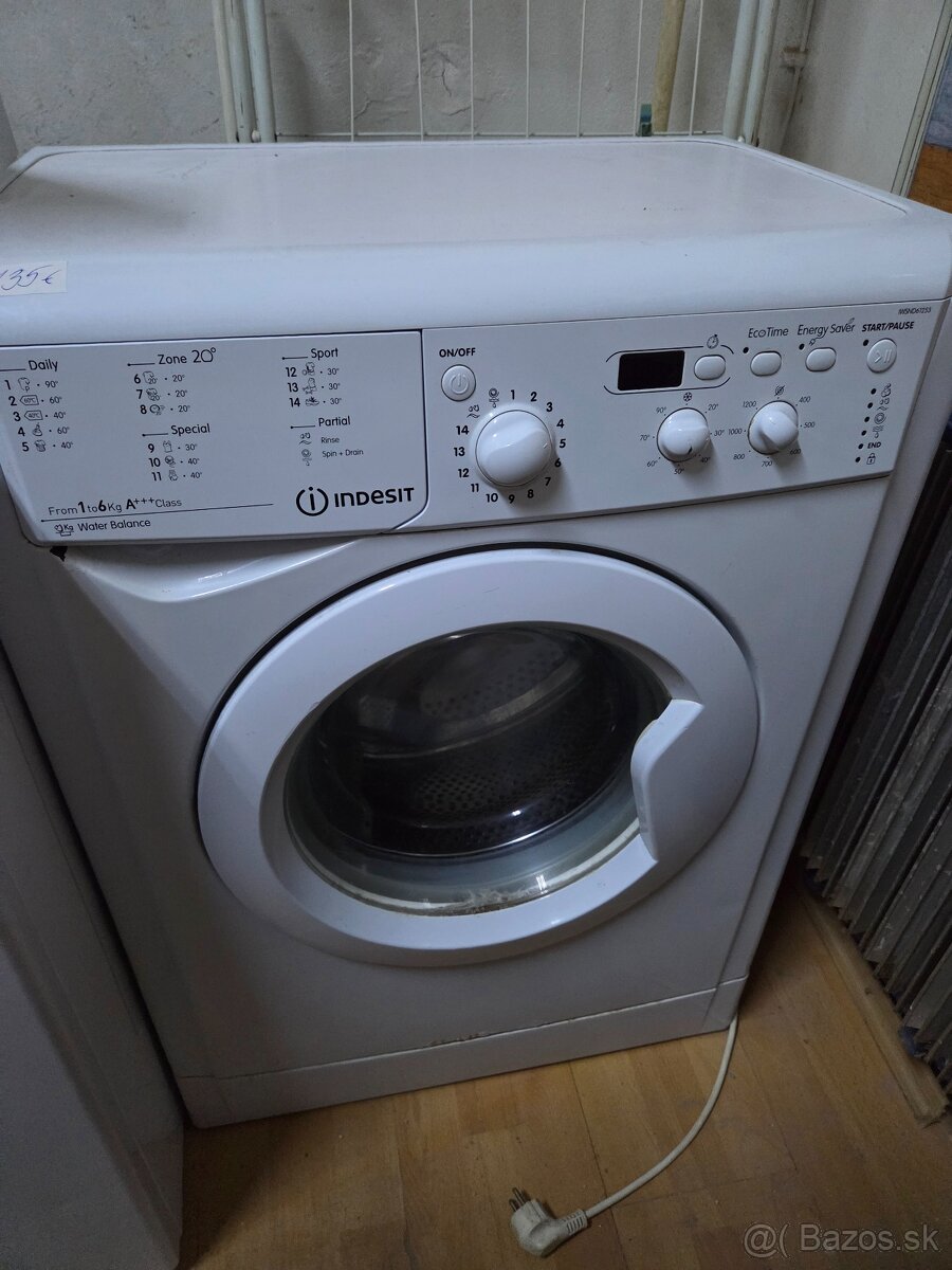 Práčka Indesit