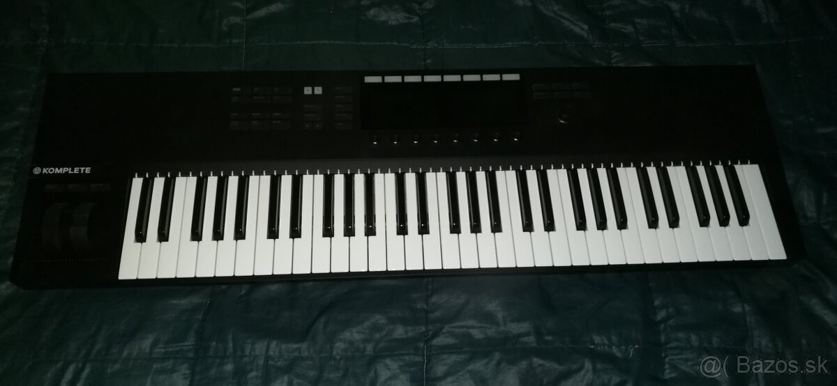 Komplete Kontrol S61 Mk2
