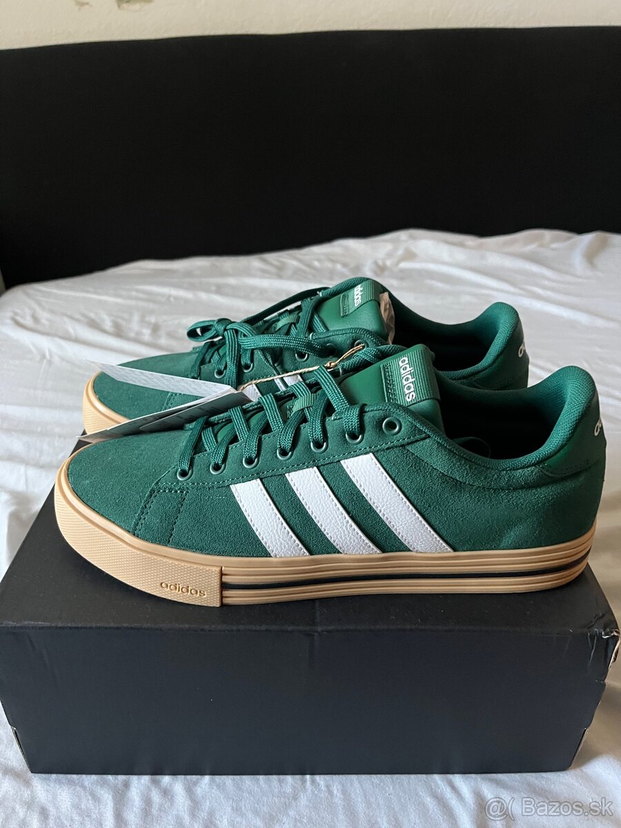 Zelene topánky, ADIDAS
