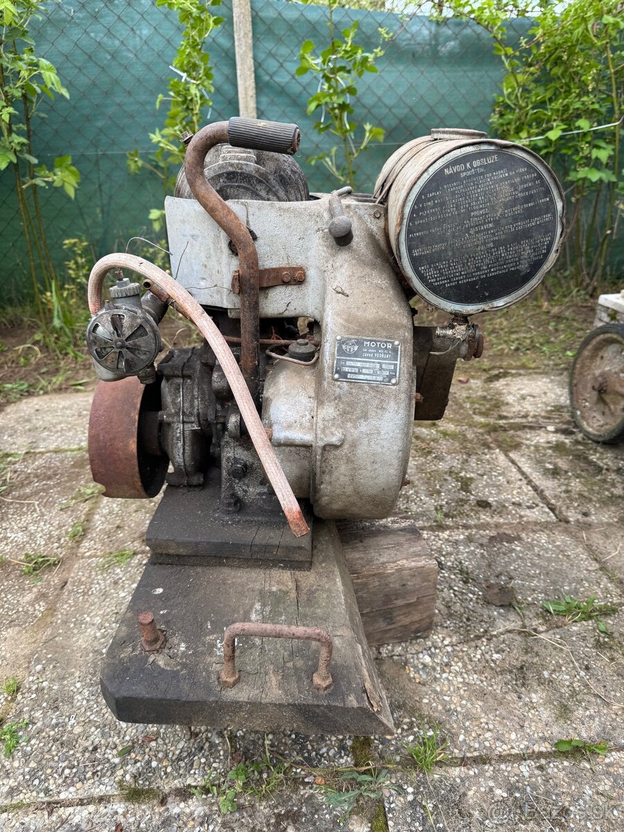 Dvojtaktný benzínový motor BD-1S72-A/05