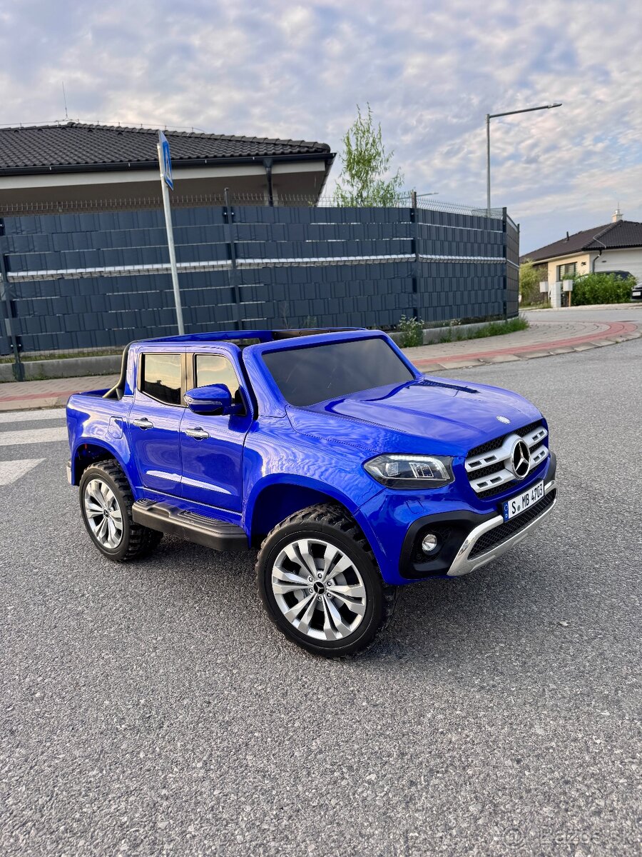 Predam Elektrické autíčko Mercedes Benz X-Class 4x4